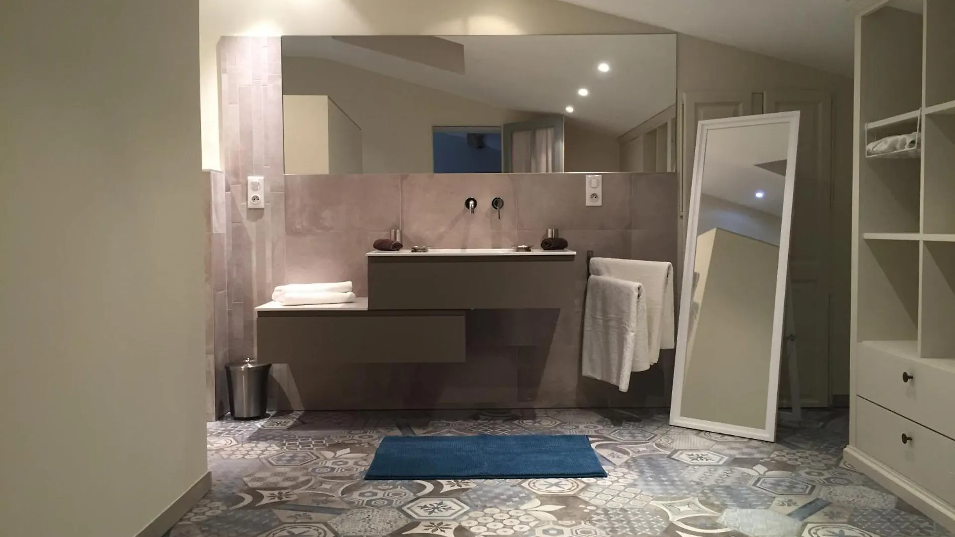 Ferme La Claviere, Maison De Vacances Lou Mas Mane  Holiday home